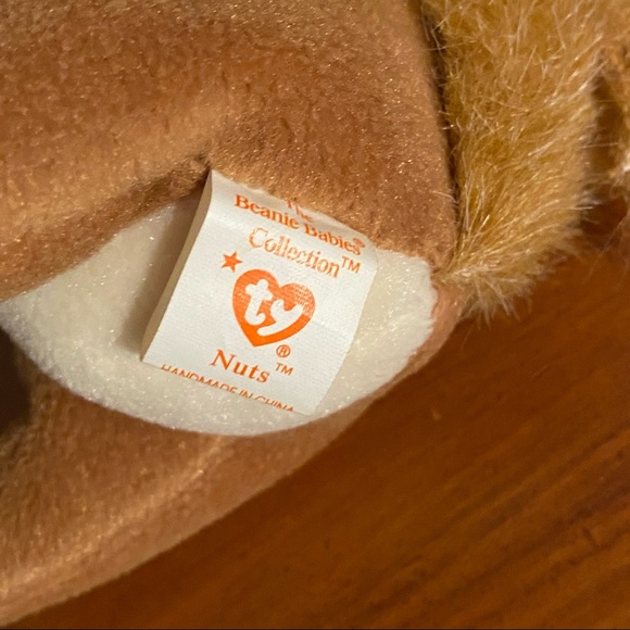 Ty Beanie Baby Nuts - Picture 6 of 6